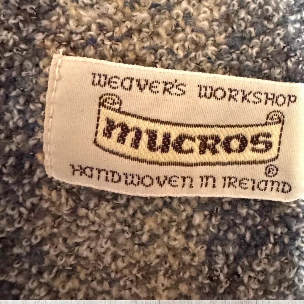 Mucros Handwoven Ireland Wool Scarf Gray Beige Stripe Fringe Women’s Vintage